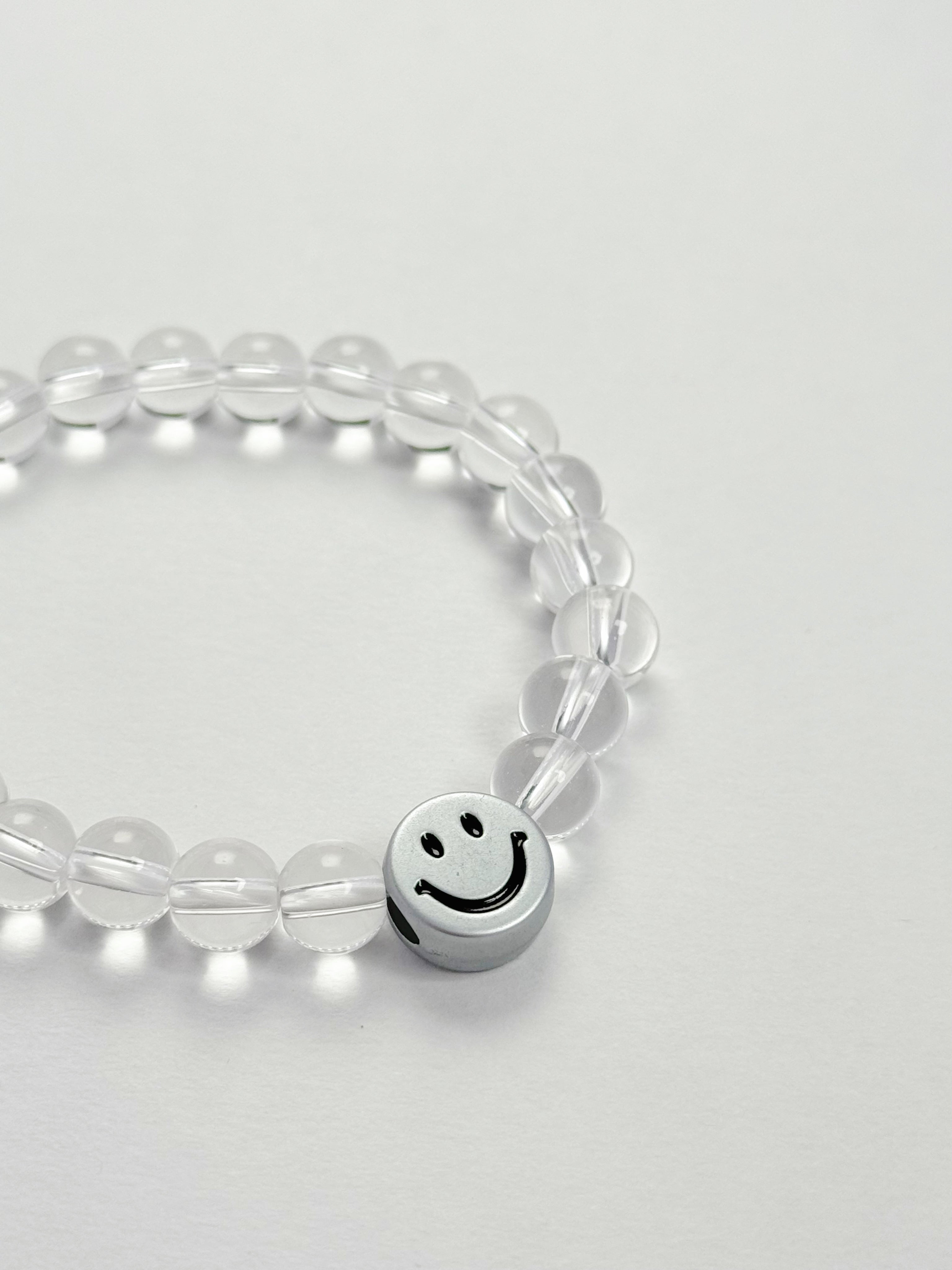 SMILEY FACE CRYSTAL BEAD BRACELET
