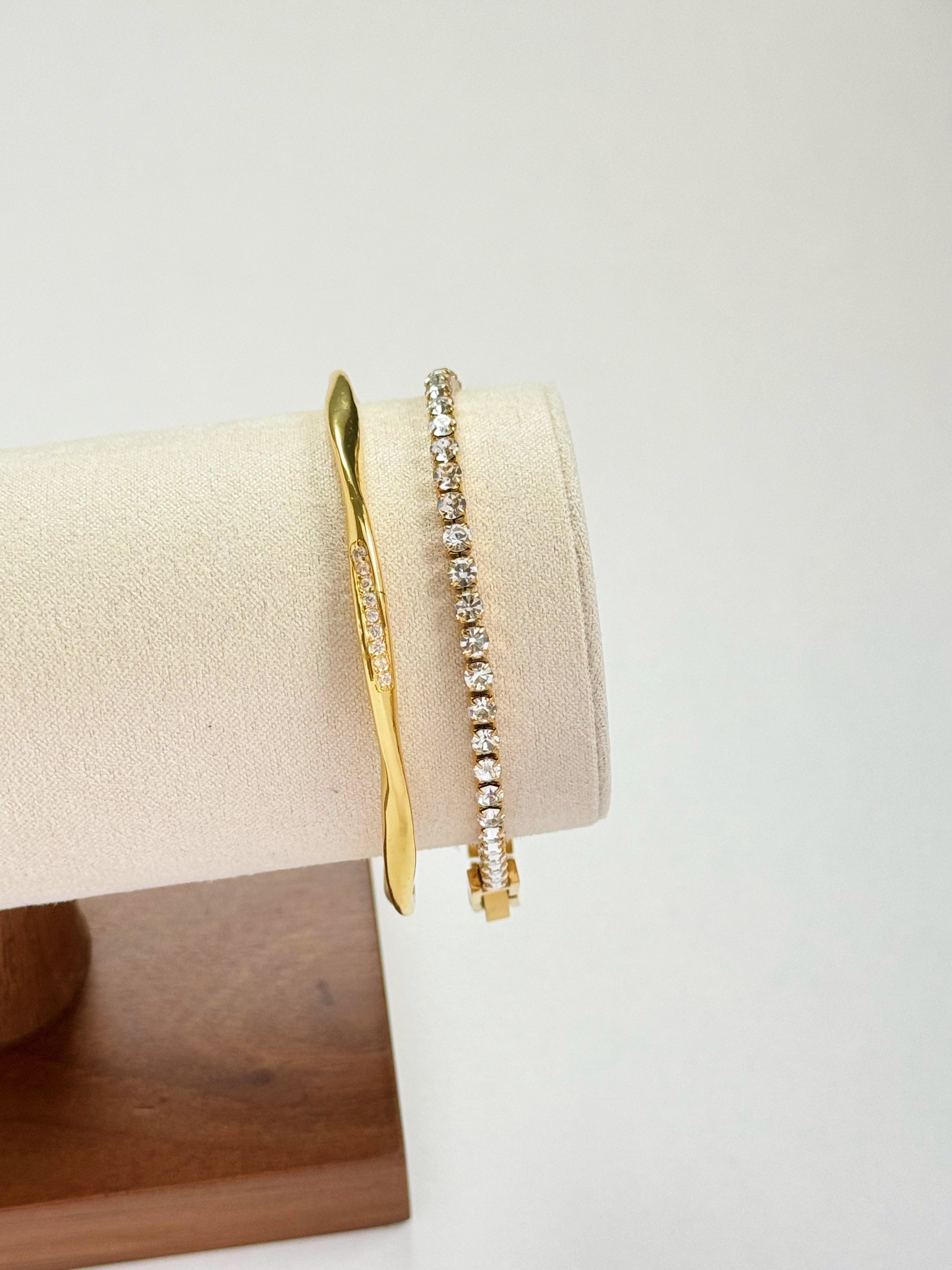 GOLD ADJUSTABLE TENNIS BRACELET