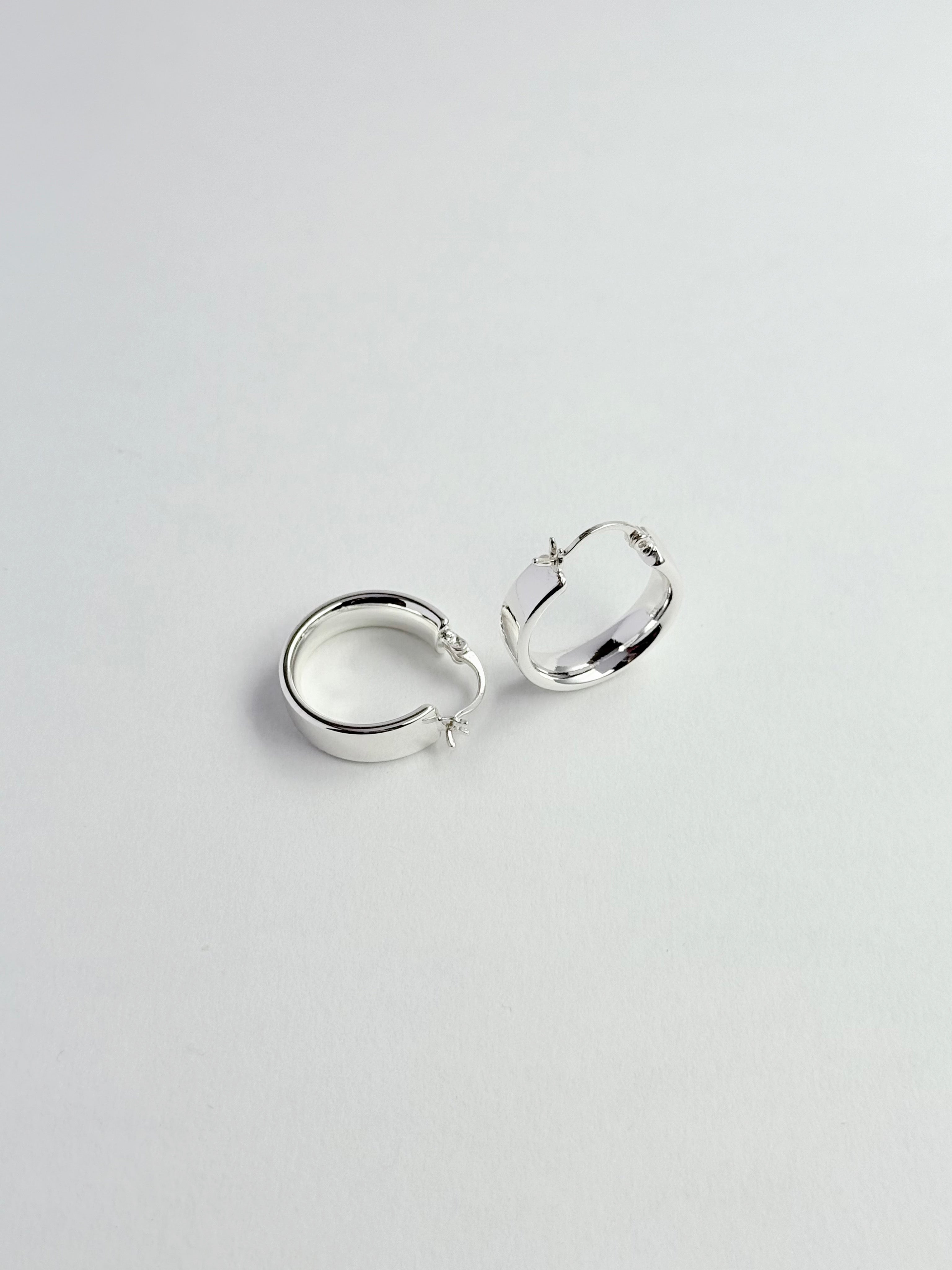 SILVER CHUNKY WIDE HOOP EARRINGS