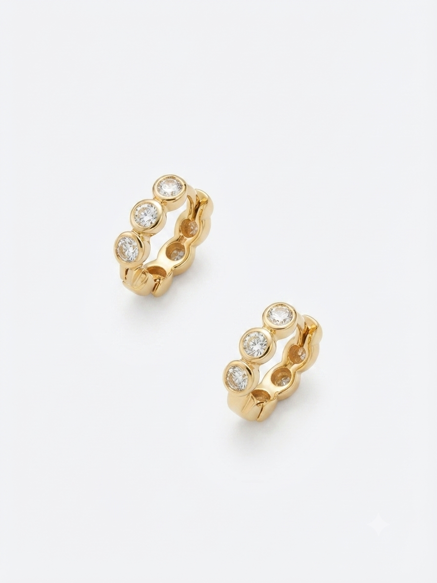 PAVÉ CLUSTER GEOMETRIC HUGGER HOOPS