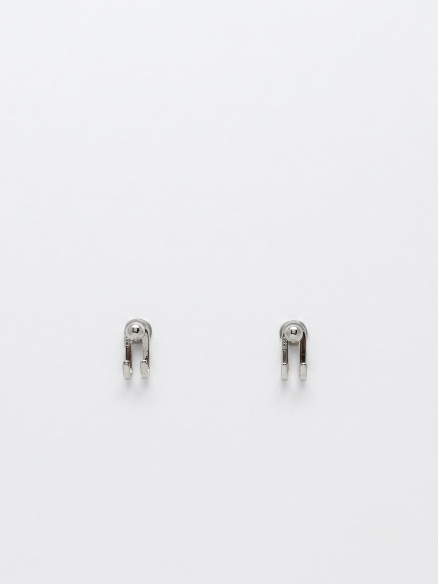 SILVER LIQUID DOUBLE-CLAW STUD EARRINGS