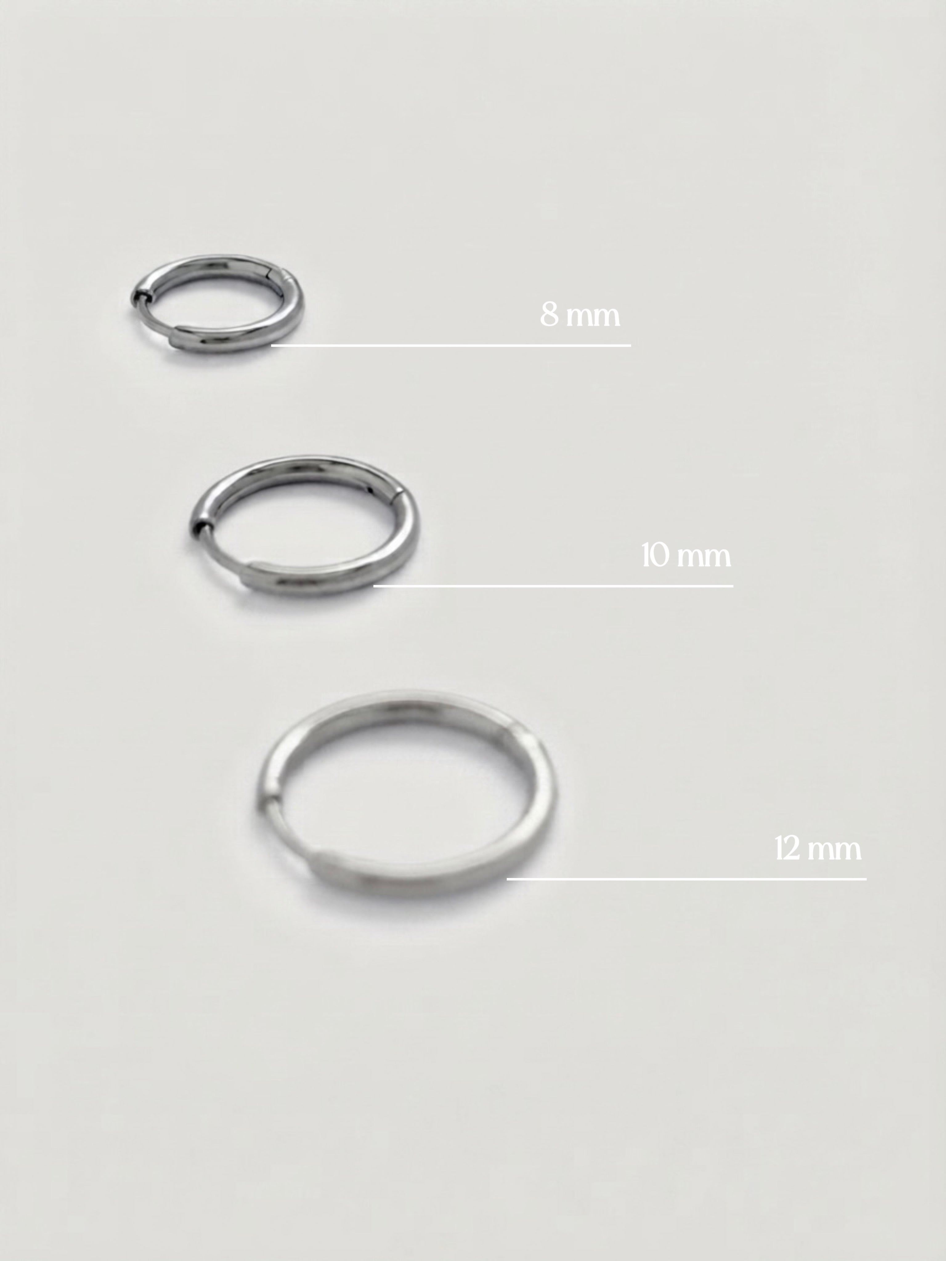 SILVER MINIMAL HOOP EARRINGS