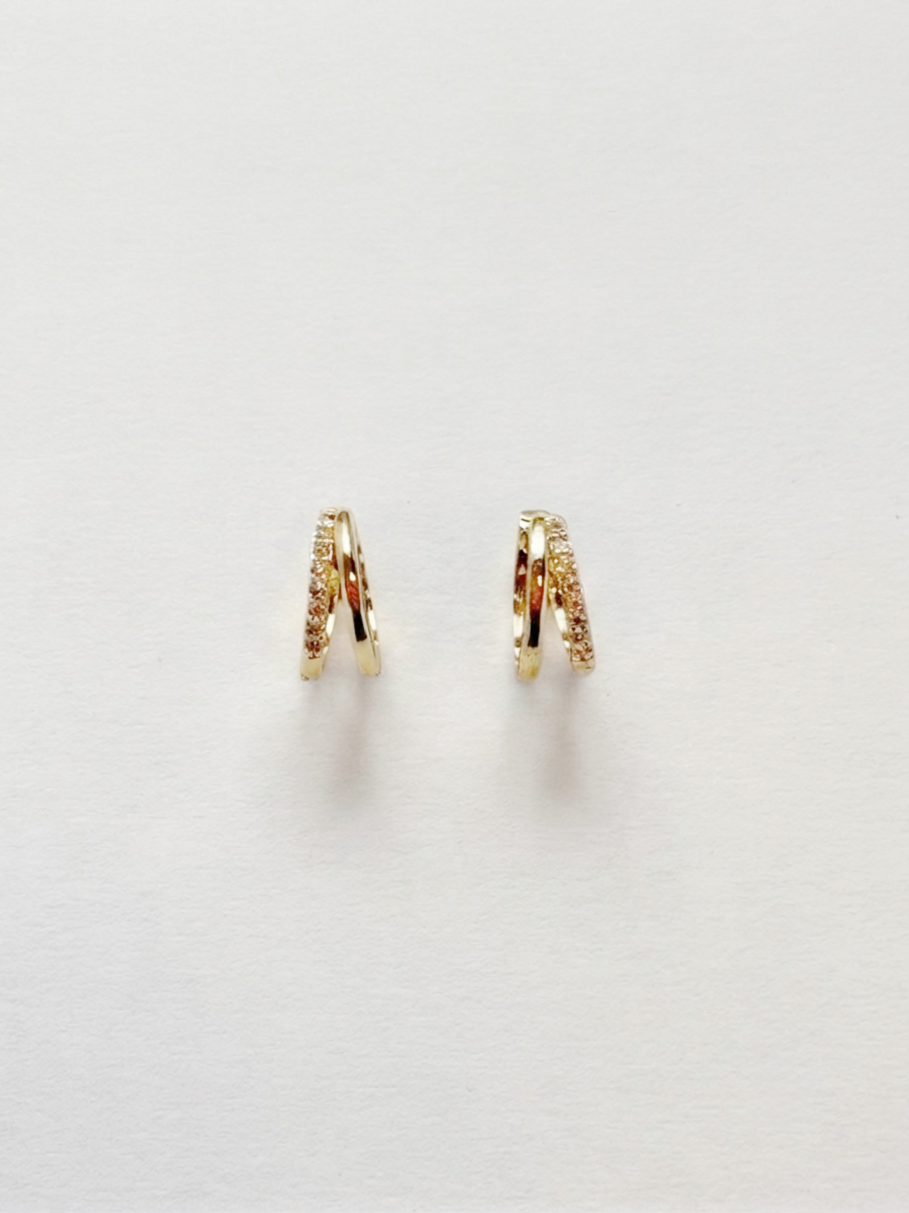 GOLD DUAL-BAND HUGGER HOOPS