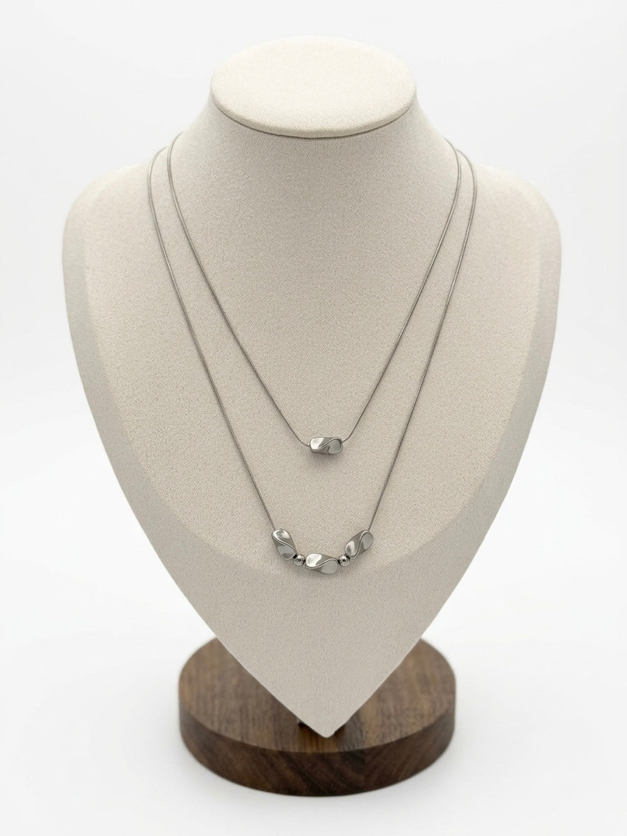 SILVER ABSTRACT RIBBON SNAKE CHAIN NECKLACE