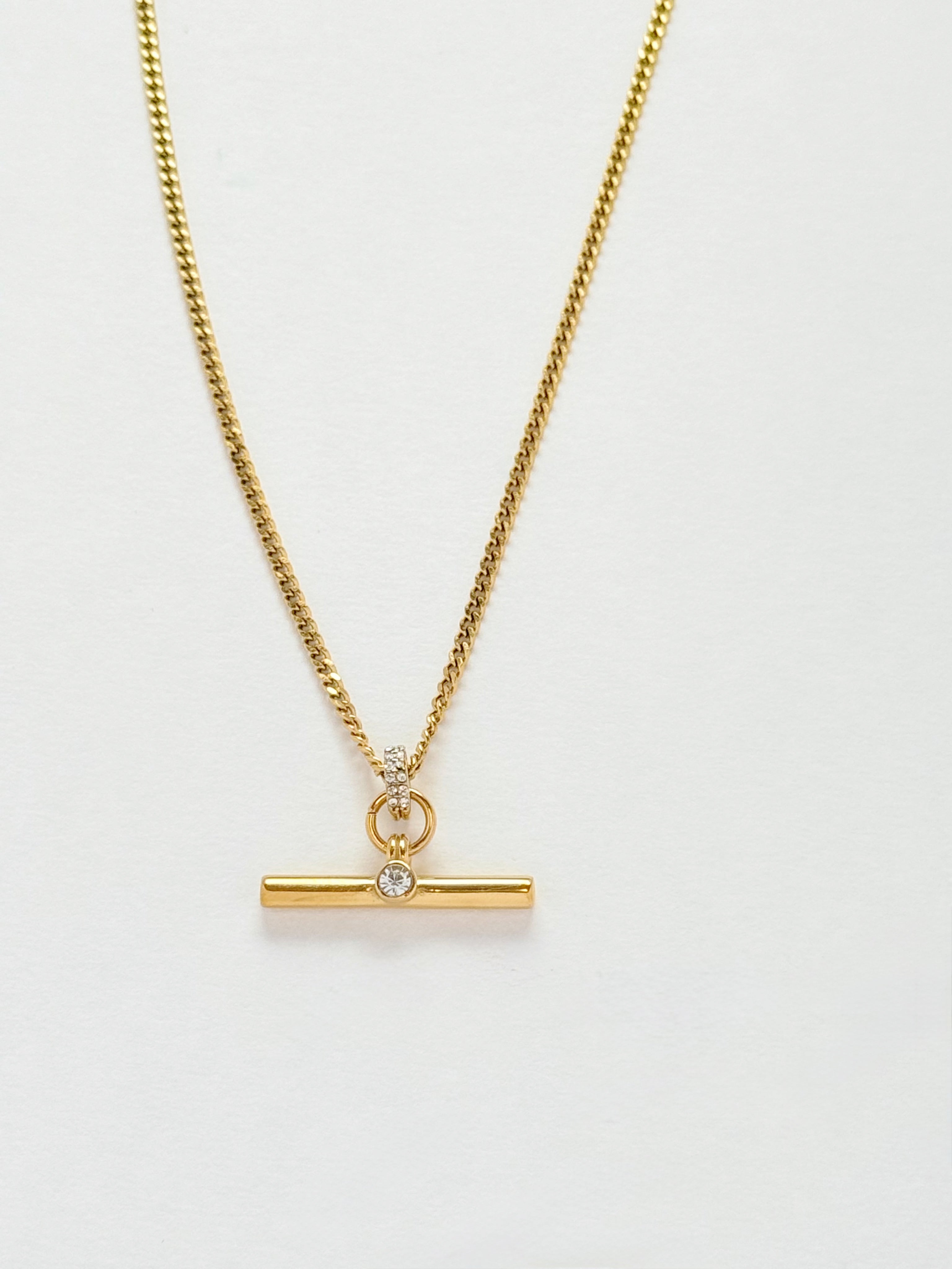 GOLD T-BAR SOLITAIRE PENDANT NECKLACE
