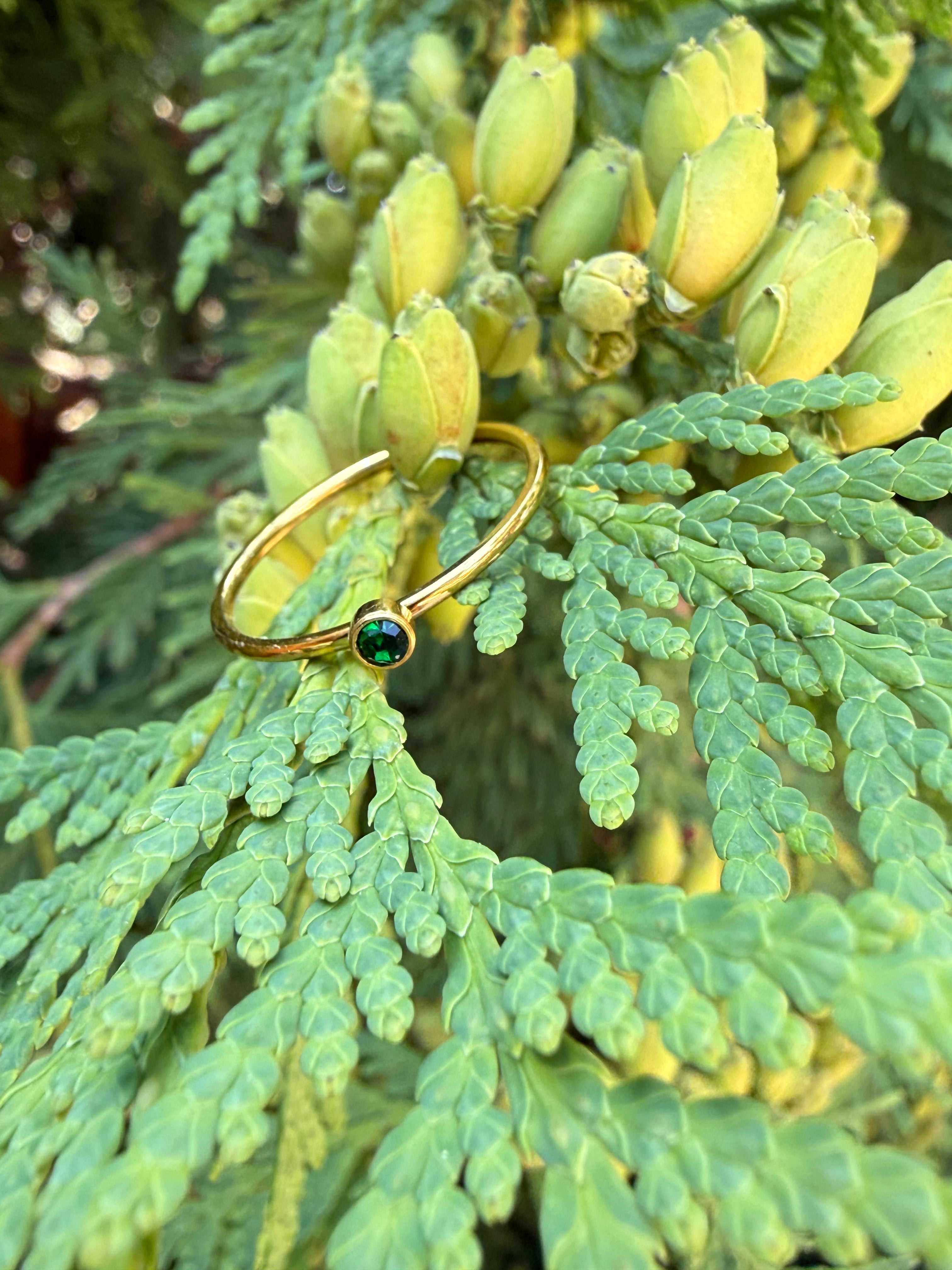 ZIRCONIA BIRTHSTONE RING