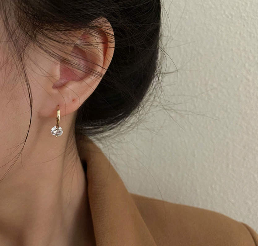 SOLITAIRE ZIRCON DROP HUGGER HOOPS