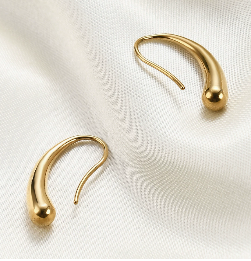 GOLD TEARDROP HOOK EARRINGS